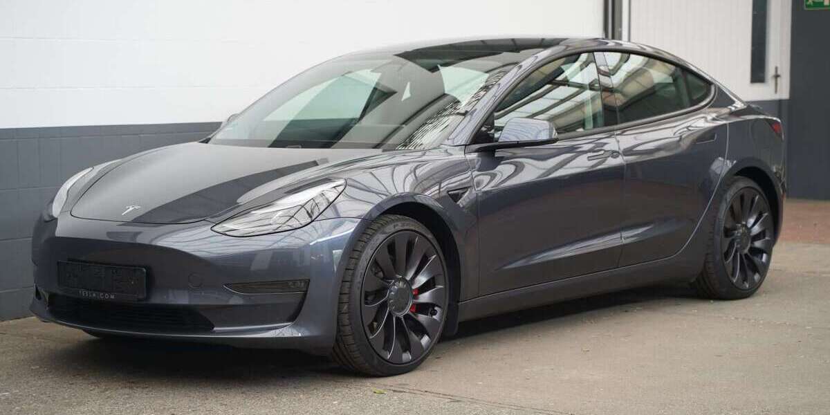 Tesla Model 3 62.307 km 32.550 &euro; Mönchengladbach 41236
