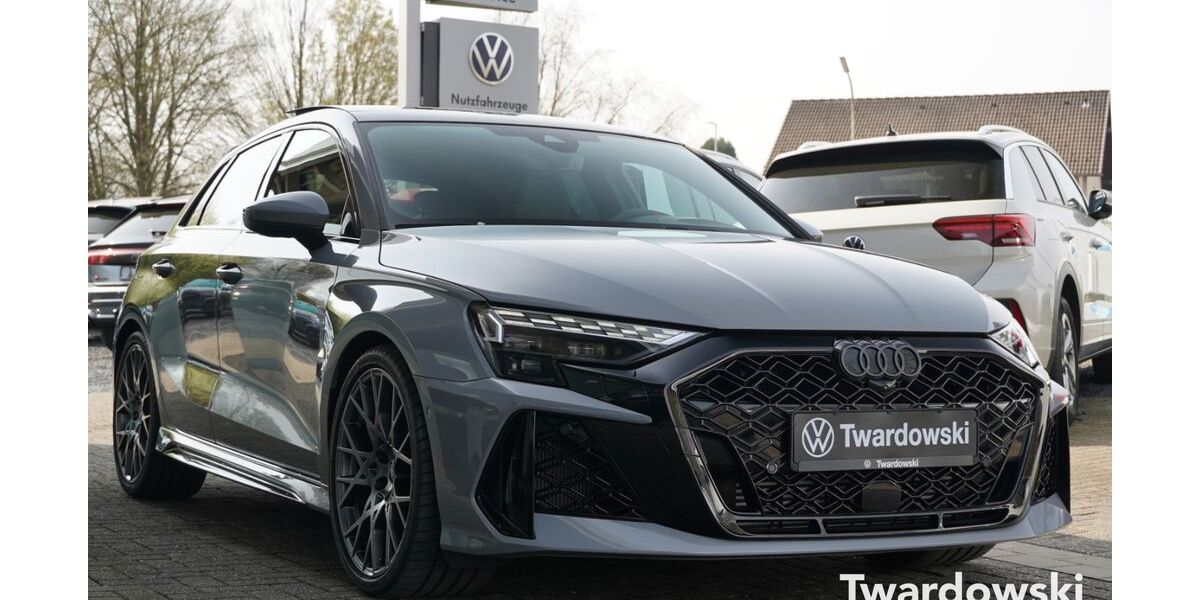 Audi RS3 3.355 km 73.990 &euro; Wegberg 41844