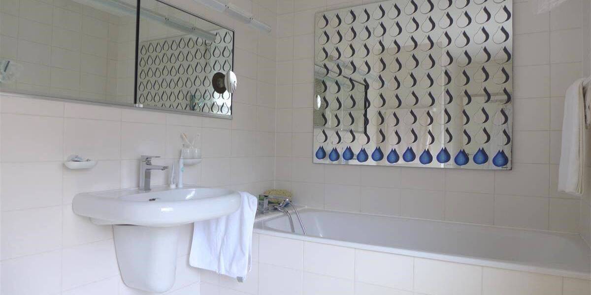 Etagenwohnung Krefeld Cracau - 6 Zimmer, 193 m&sup2;, 379.000&euro; | Angebot:25686084