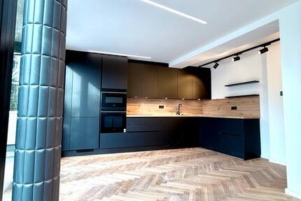 Wohnung Düsseldorf Pempelfort - 3 Zimmer, 118 m&sup2;, 2.800&euro; | Angebot:26250323