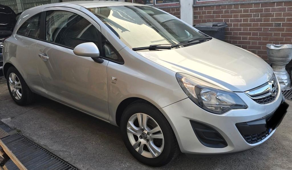 Opel Corsa 105.000 km 3.399 &euro; Neuss 41468