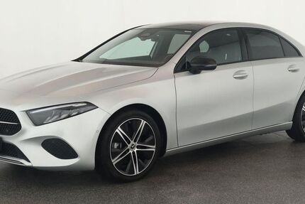 Mercedes-Benz A 200 24.300 km 28.484 &euro; Neuss 41460