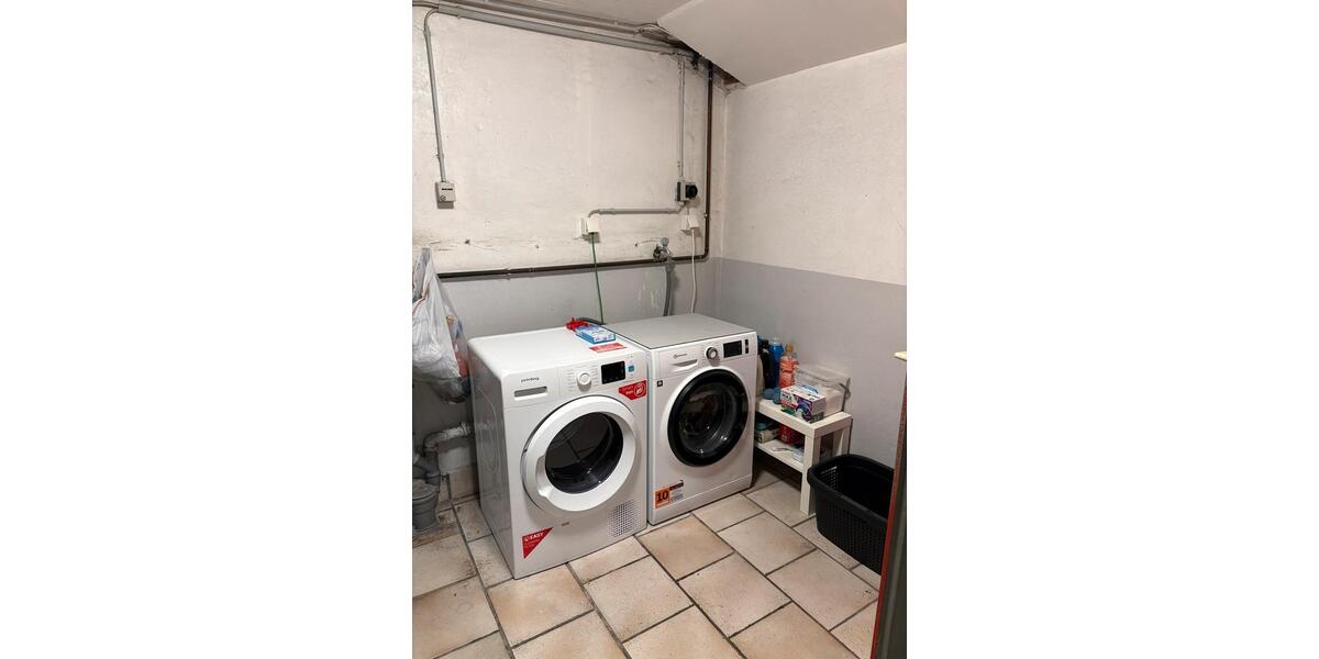 Etagenwohnung Mönchengladbach West - 4 Zimmer, 93 m&sup2;, 180.000&euro; | Angebot:26115478