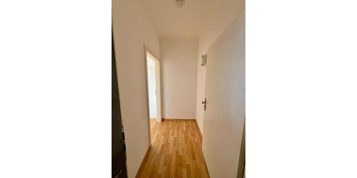 Etagenwohnung Langenfeld (Rheinland) - 1 Zimmer, 460&euro; | Angebot:23693023