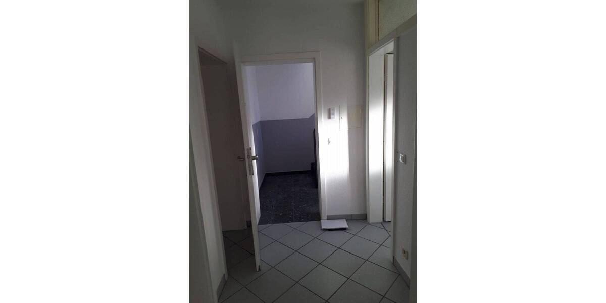 Etagenwohnung Krefeld Cracau - 2 Zimmer, 56 m&sup2;, 470&euro; | Angebot:25695075