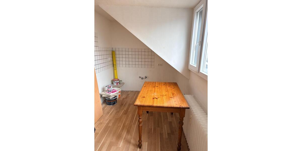 Dachgeschoßwohnung Mönchengladbach - 1 Zimmer, 43 m&sup2;, 480&euro; | Angebot:25926032