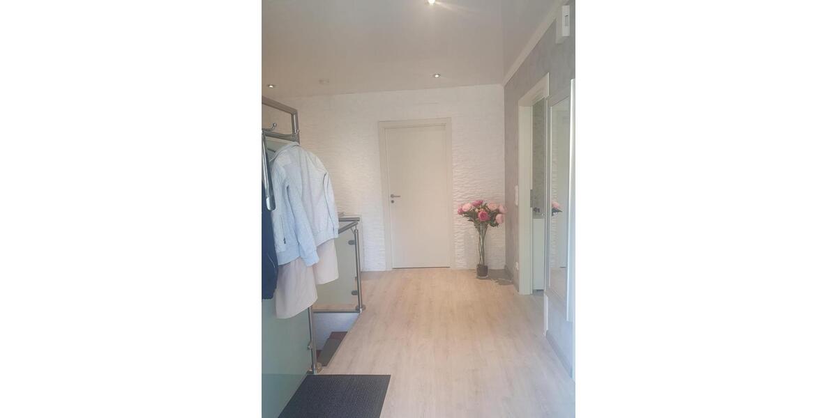 Bungalow Düsseldorf Stadtbezirk 3 - 8 Zimmer, 207 m&sup2;, 359.000&euro; | Angebot:26222135