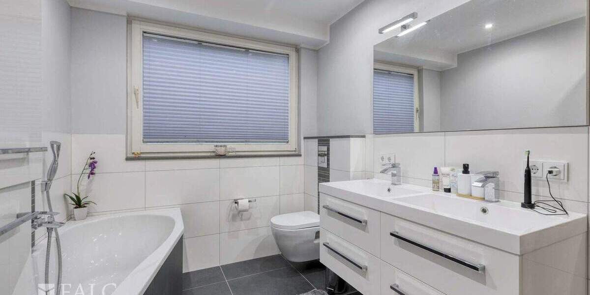 Mehrfamilienhaus, Wohnhaus Pulheim - 7 Zimmer, 351 m&sup2;, 1.199.000&euro; | Angebot:25820748