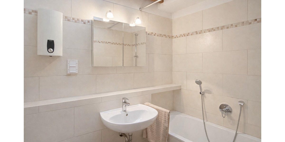 Etagenwohnung Düsseldorf Unterbilk - 3 Zimmer, 85 m&sup2;, 499.000&euro; | Angebot:26188715