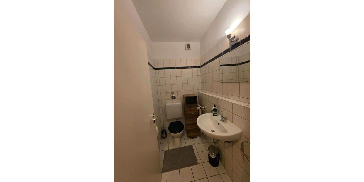 Etagenwohnung Düsseldorf Stadtbezirk 8 - 2 Zimmer, 70 m&sup2;, 1.340&euro; | Angebot:25960265