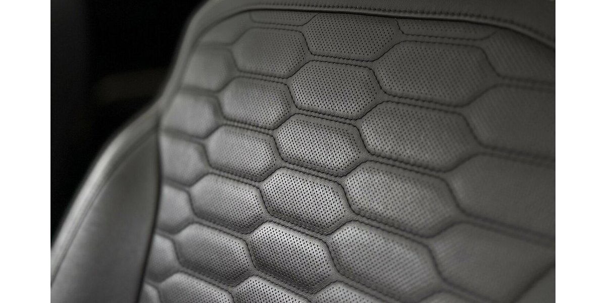 Ford Kuga Vignale / Panorama / Kamera / Keyless GO 34.000 km 21.890 &euro; Mönchengladbach 41066