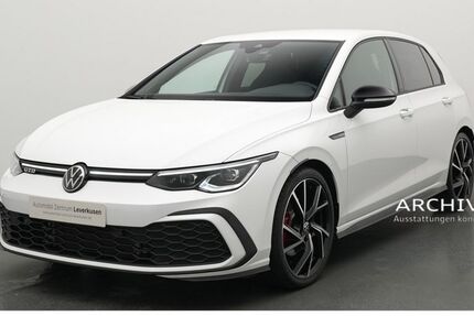 VW Golf 24.296 km 32.980 &euro; Leverkusen 51379