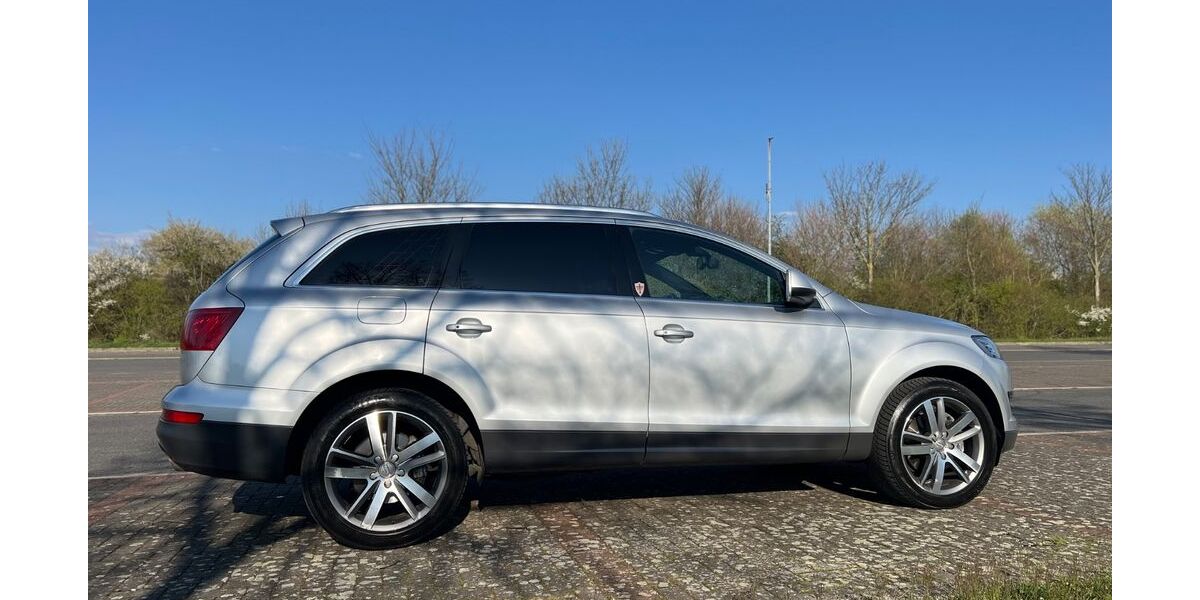 Audi Q7 197.500 km 13.999 &euro; Neuss 41469
