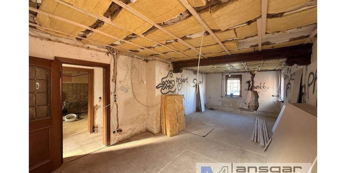 Einfamilienhaus Mönchengladbach / Giesenkirchen Giesenkirchen - 5 Zimmer, 132 m&sup2;, 249.000&euro; | Angebot:25726252