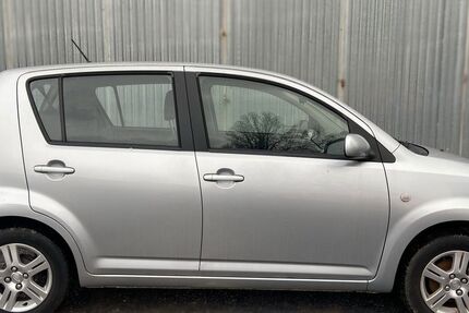 Subaru Justy 124.000 km 2.270 &euro; Düsseldorf 40237