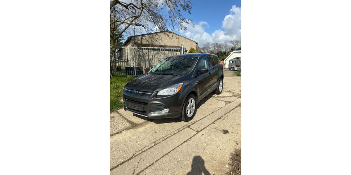 Ford Kuga 124.864 km 9.800 &euro; Wegberg 41844