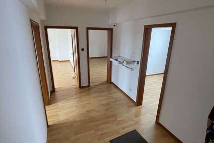 Wohnung Leverkusen (Wiesdorf) - 3 Zimmer, 69 m&sup2;, 650&euro; | Angebot:23622610