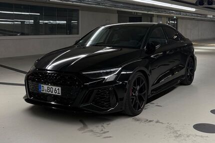 Audi RS3 35.350 km 57.300 &euro; Düsseldorf 40596