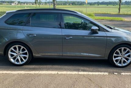 Seat Leon 74.000 km 16.800 &euro; Hückelhoven 41836