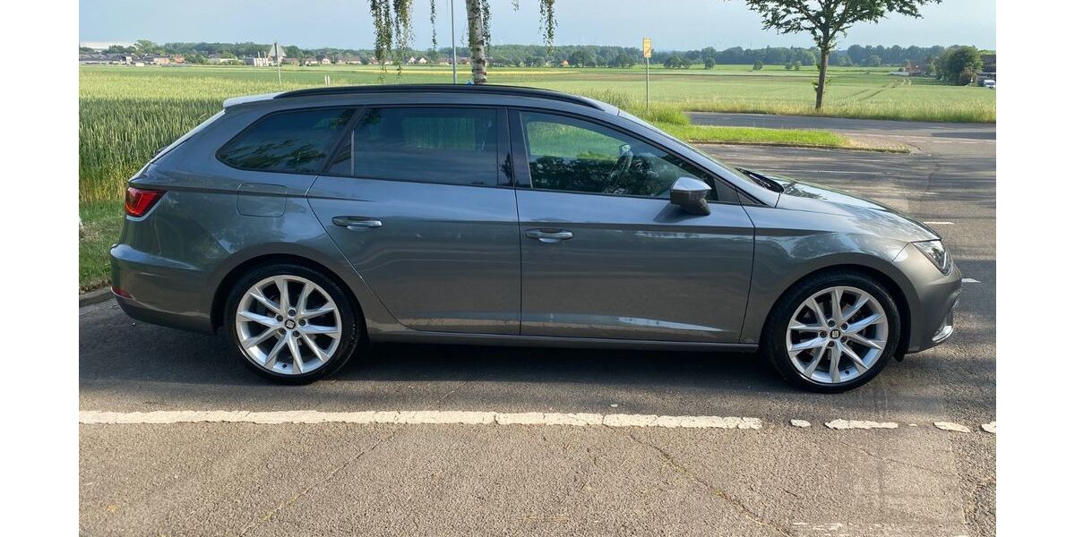 Seat Leon 74.000 km 16.800 &euro; Hückelhoven 41836