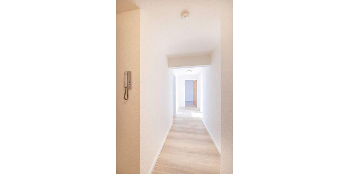 Etagenwohnung Düsseldorf Flingern Nord - 2 Zimmer, 82 m&sup2;, 1.330&euro; | Angebot:25745721