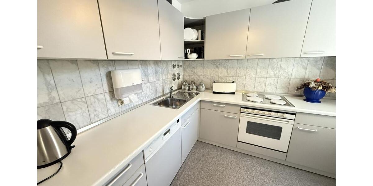 Etagenwohnung Düsseldorf - 2 Zimmer, 75 m&sup2;, 1.600&euro; | Angebot:23501219