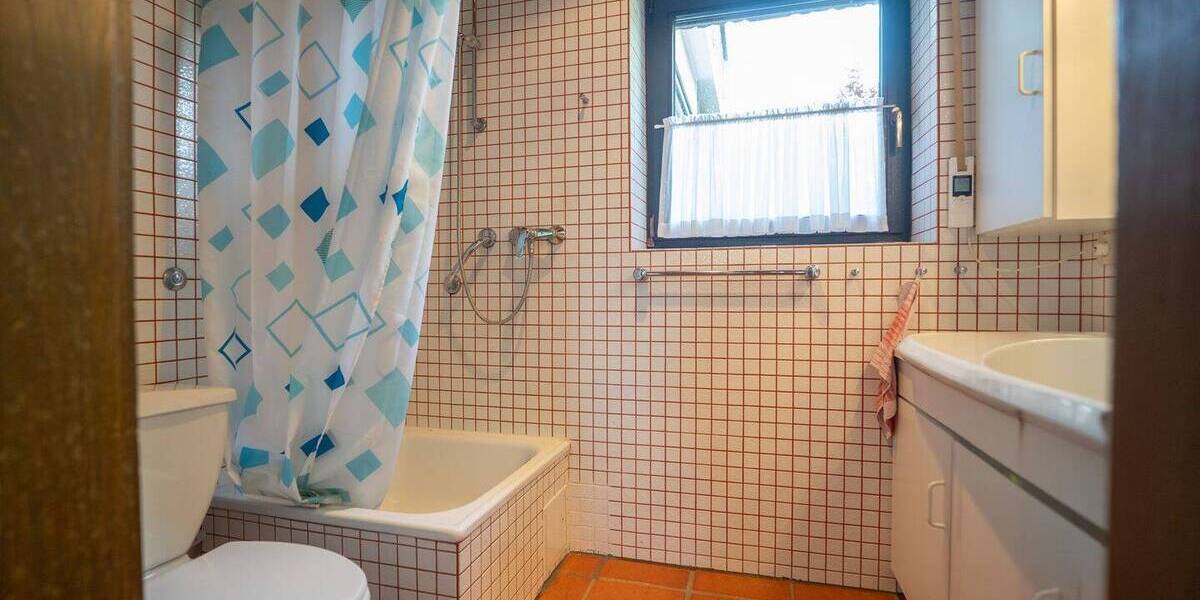 Einfamilienhaus Krefeld / Bockum Bockum - 8 Zimmer, 263 m&sup2;, 879.000&euro; | Angebot:25740507