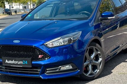 Ford Focus 130.000 km 12.499 &euro; Jülich 52428