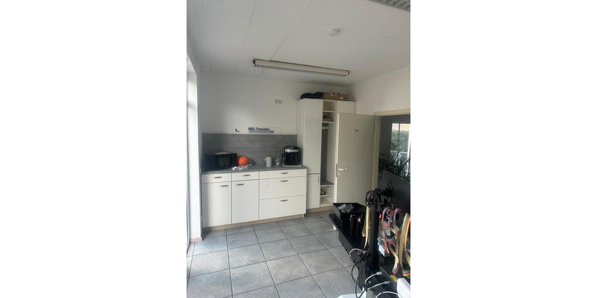 Gewerbeobjekt Mönchengladbach Süd - 1.650&euro; | Angebot:25970100