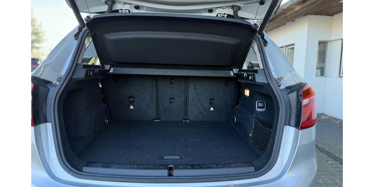 BMW 218 Active Tourer Automatik / PANO / LED / 1.Hd 65.000 km 15.900 &euro; Mönchengladbach 41066