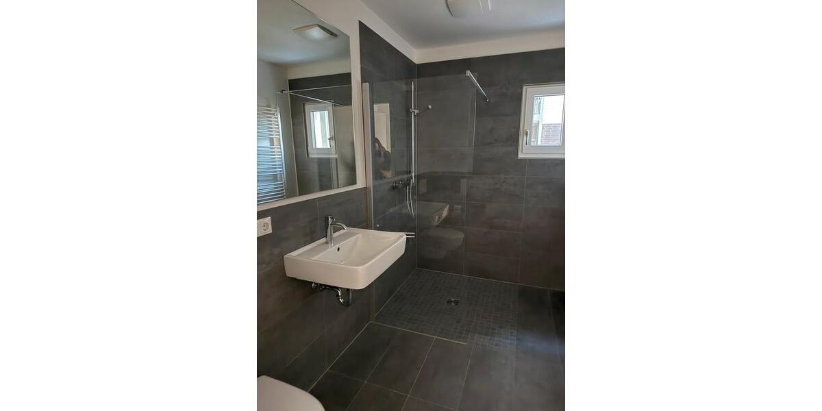 Erdgeschoßwohnung Mönchengladbach Nord - 1 Zimmer, 38 m&sup2;, 725&euro; | Angebot:25792070