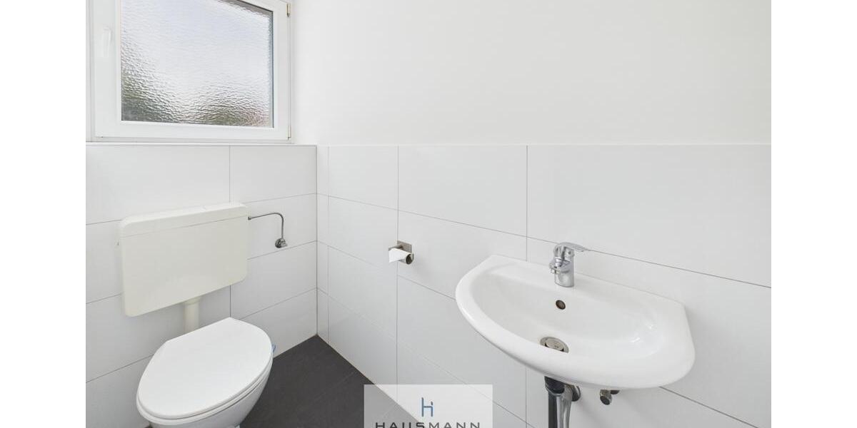 Etagenwohnung Düsseldorf Stadtbezirk 8 - 3 Zimmer, 109 m&sup2;, 1.250&euro; | Angebot:24157205