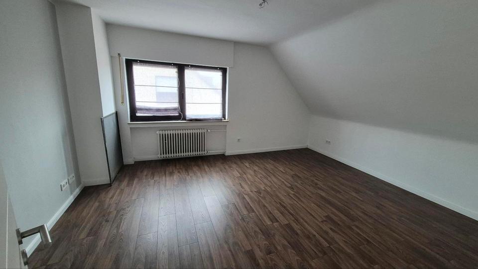 Doppelhaushälfte Willich - 4 Zimmer, 110 m&sup2;, 1.580&euro; | Angebot:26025190