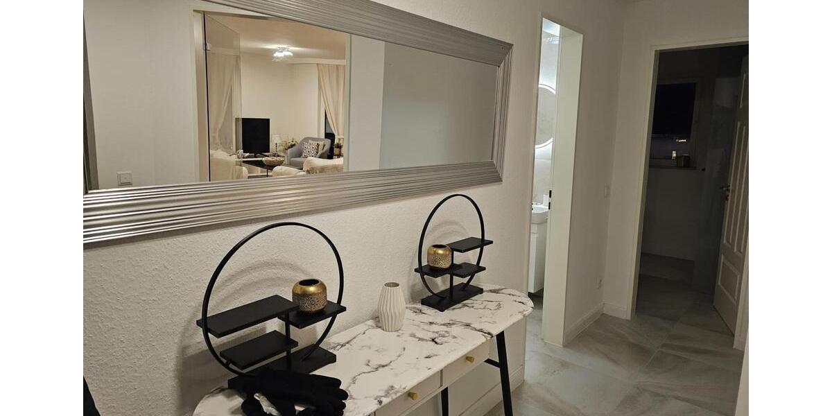 Etagenwohnung Düsseldorf Pempelfort - 3 Zimmer, 89 m&sup2;, 2.600&euro; | Angebot:26305500