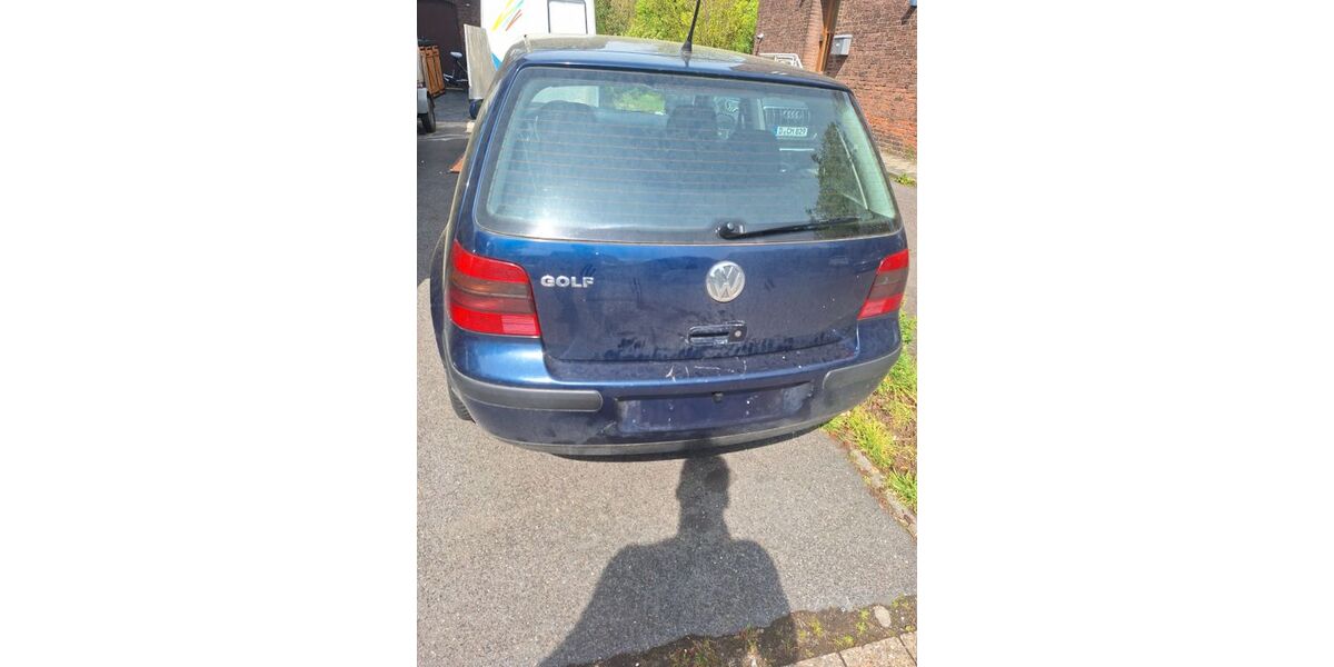 VW Golf 216.000 km 1.400 &euro; Krefeld 47829