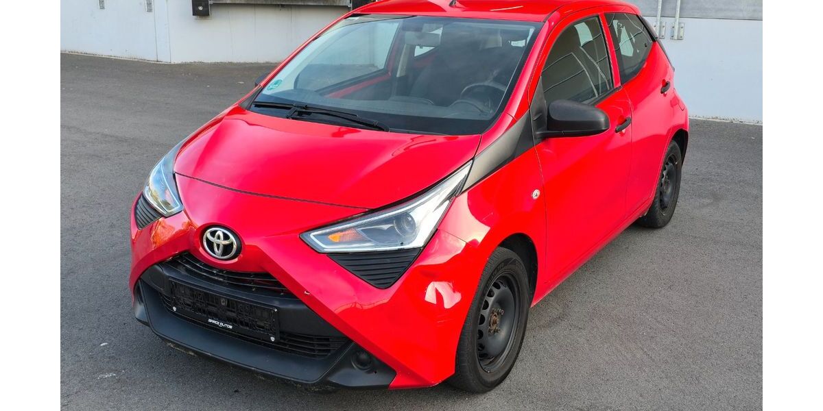 Toyota Aygo (X) 187.000 km 4.099 &euro; Neuss 41472