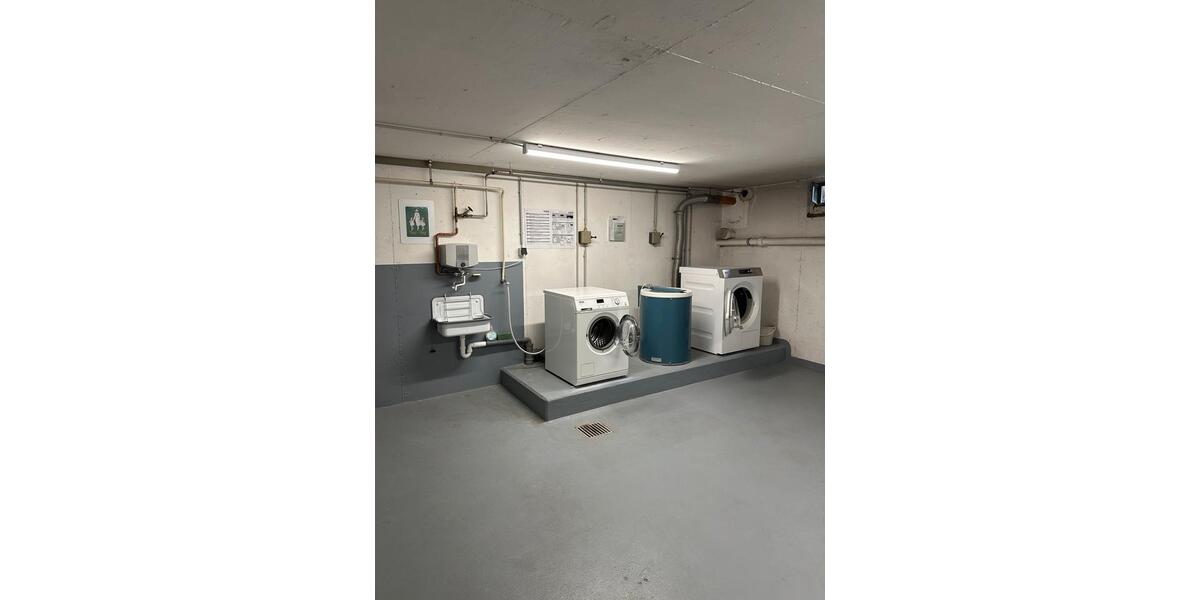 Etagenwohnung Düsseldorf Düsseltal - 2 Zimmer, 68 m&sup2;, 1.355&euro; | Angebot:25551511