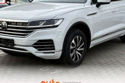 VW Touareg 140.257 km 31.829 &euro; Hilden 40721