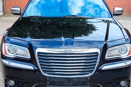 Chrysler 300C 142.000 km 13.500 &euro; Grevenbroich 41515
