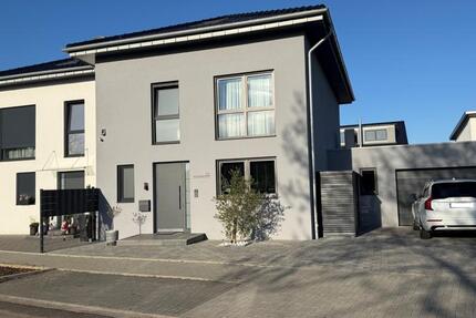 Haus Mönchengladbach Nord - 5 Zimmer, 165 m&sup2;, 795.000&euro; | Angebot:25903481