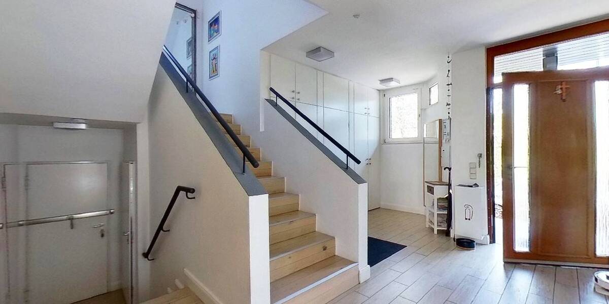 Einfamilienhaus Neuss Furth-Mitte - 9 Zimmer, 302 m&sup2;, 1.250.000&euro; | Angebot:25662737