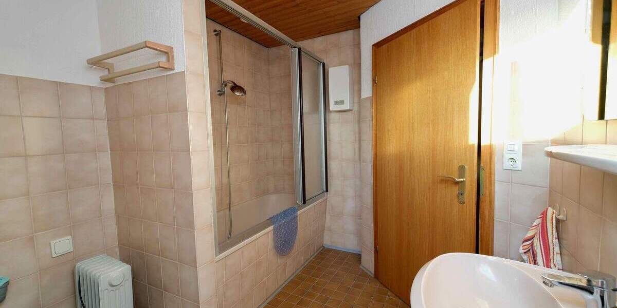 Reihenmittelhaus Viersen Dülken - 7 Zimmer, 205 m&sup2;, 249.000&euro; | Angebot:25744121