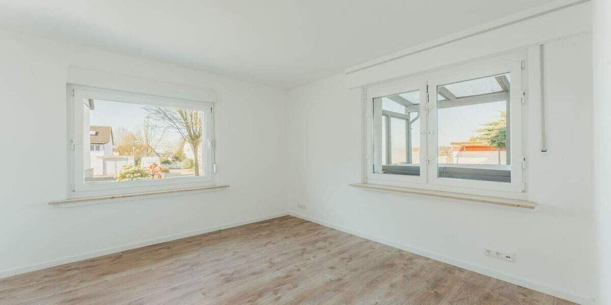 Einfamilienhaus Langenfeld (Rheinland) Reusrath - 8 Zimmer, 207 m&sup2;, 729.000&euro; | Angebot:25777923