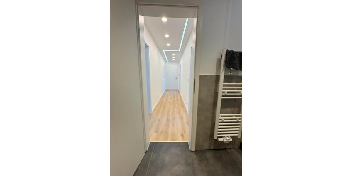 Etagenwohnung Düsseldorf Stadtbezirk 3 - 3 Zimmer, 70 m&sup2;, 1.366&euro; | Angebot:26310437