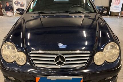 Mercedes-Benz C 200 227.000 km 3.990 &euro; Bergheim-Niederaussem 50129