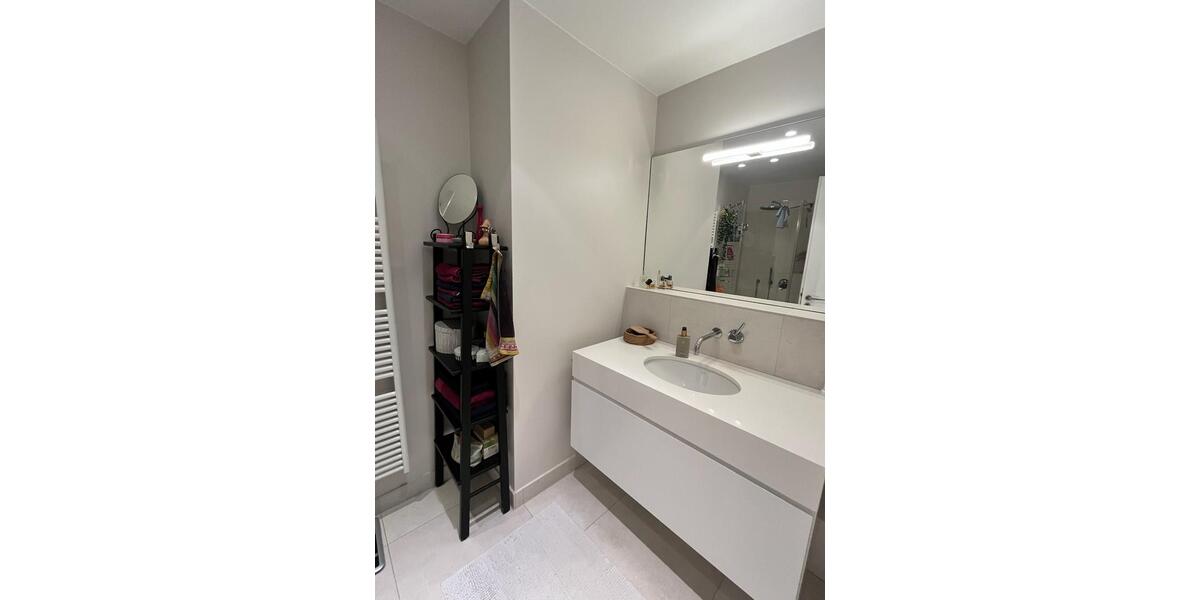 Hochparterre Düsseldorf - 1.5 Zimmer, 50 m&sup2;, 1.680&euro; | Angebot:25947701