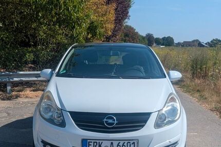 Opel Corsa 120.967 km 3.900 &euro; Erkelenz 41812
