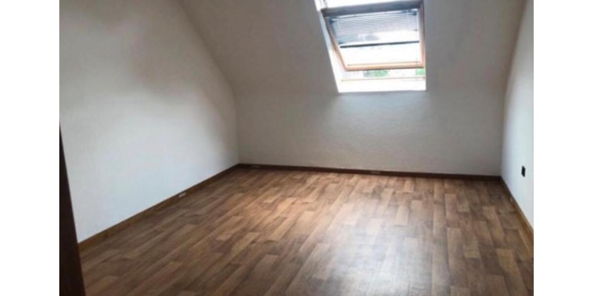 Dachgeschoßwohnung Kaarst - 2 Zimmer, 63 m&sup2;, 770&euro; | Angebot:26261708