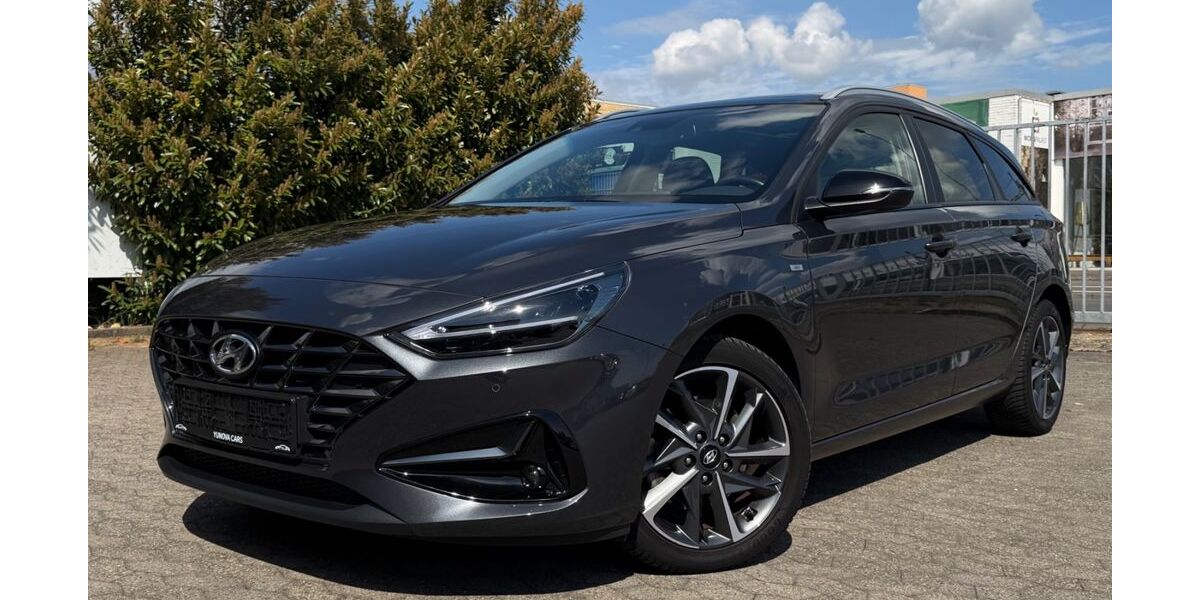 Hyundai i30 26.700 km 18.990 &euro; Neuss 41469