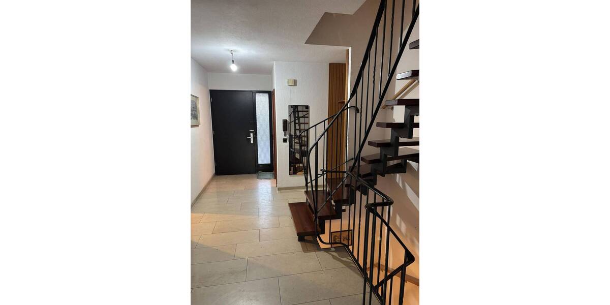 Reihenmittelhaus Krefeld Inrath/Kliedbruch - 4 Zimmer, 112 m&sup2;, 345.000&euro; | Angebot:26205404